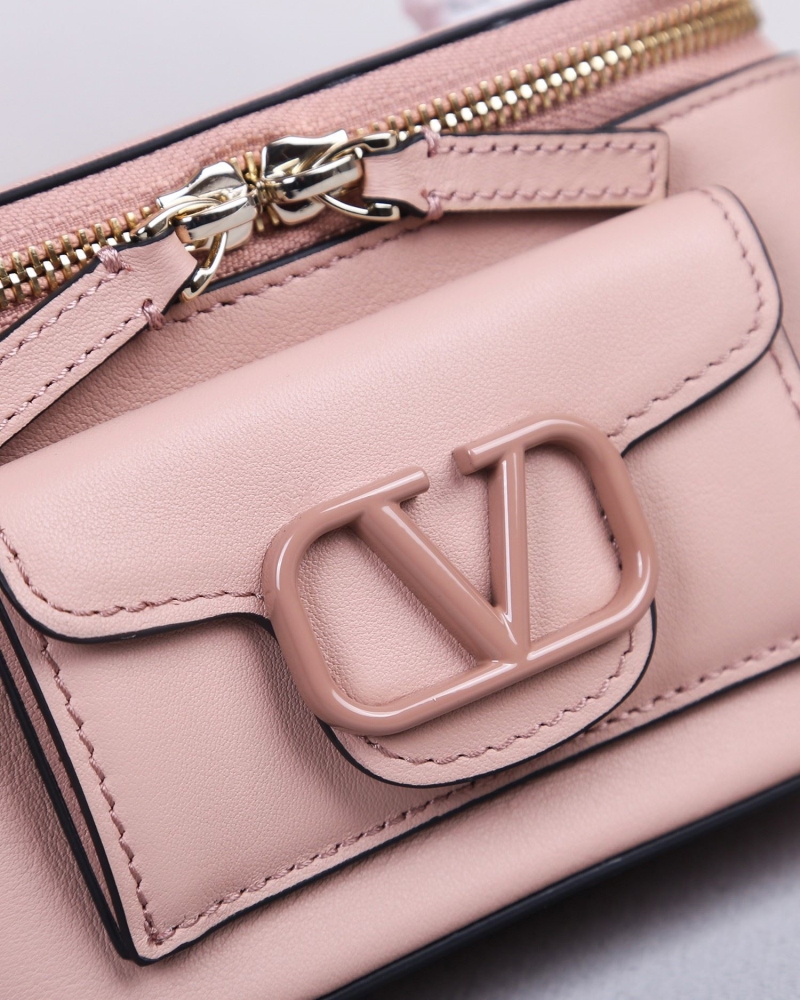 Va1e*ntin0 top handle bag